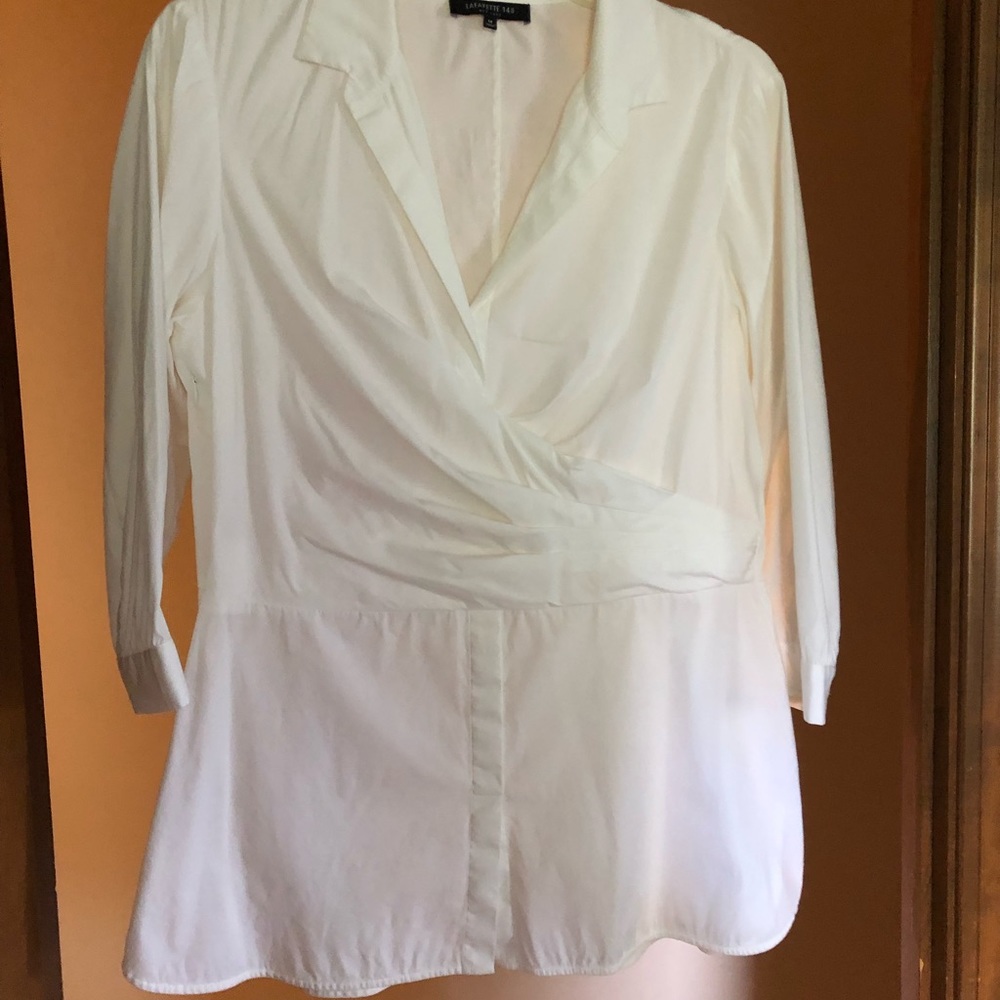 Shirt with side zipper